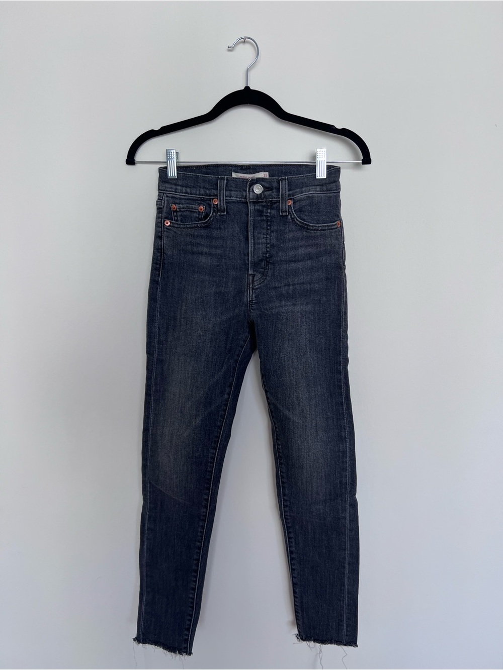Levi's Black Ankle & Cropped Jeans